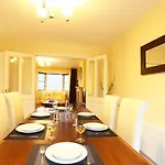Prázdninový dům Ardmullen Walnut 3 Bed *