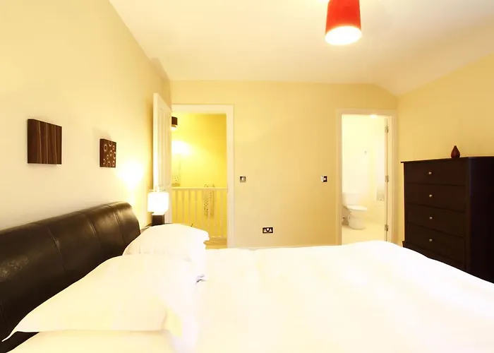 Ardmullen Walnut 3 Bed Holiday * Kenmare